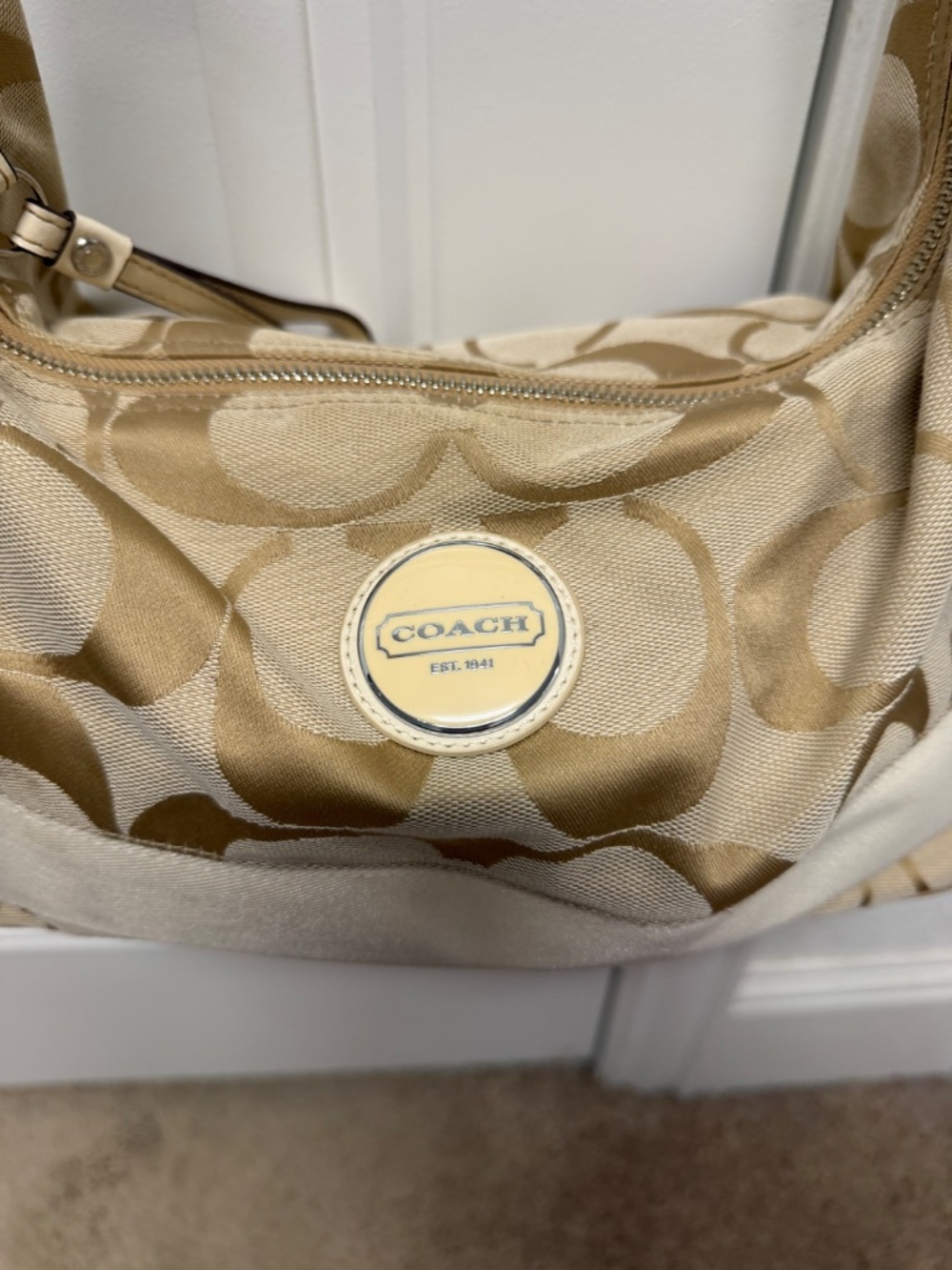 Coach shoulder bag - Picture 2 of 2